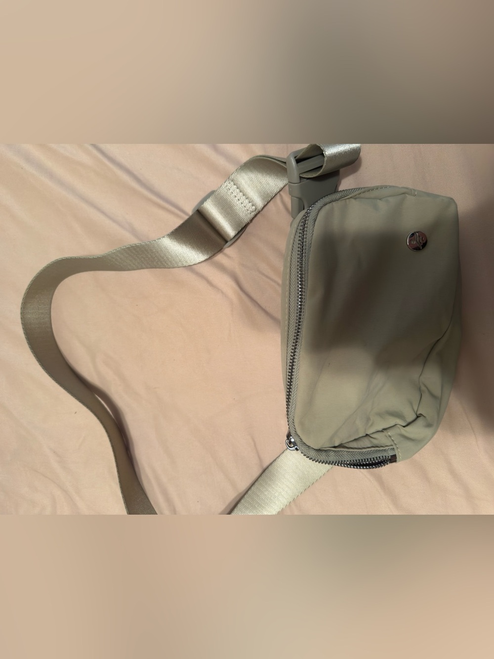 Green Crossbody Bag with Adjustable Strap